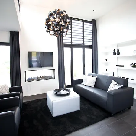 Holiday home Luxurious House With A Gas Fireplace *
